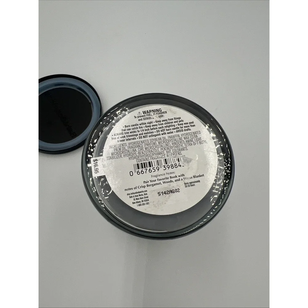 Bath & Body Works Single Wick Candle 8 oz Book Loft NEW!‎ - Picture 4 of 4